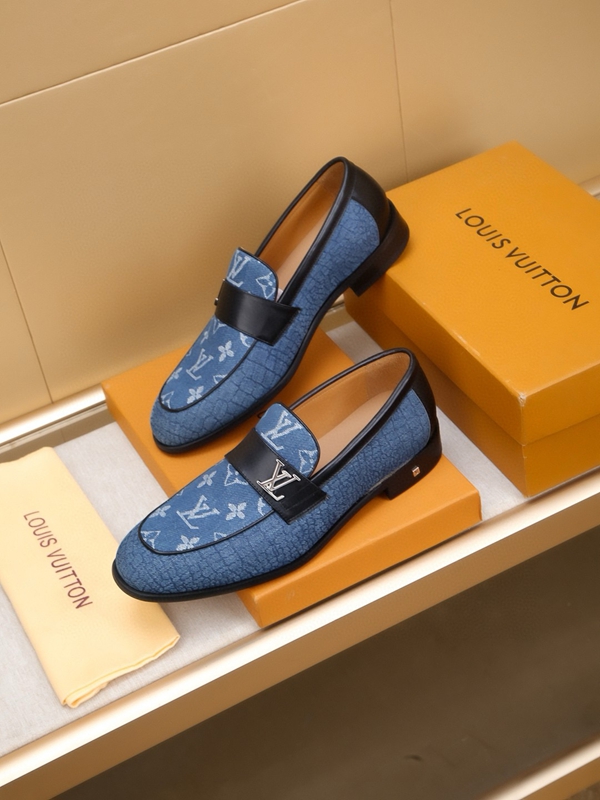 ルイヴィトン靴背面デザイン